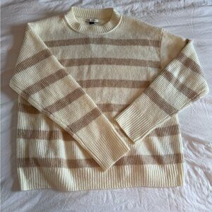 american eagle crewneck sweater, size: medium, color: cream, never worn